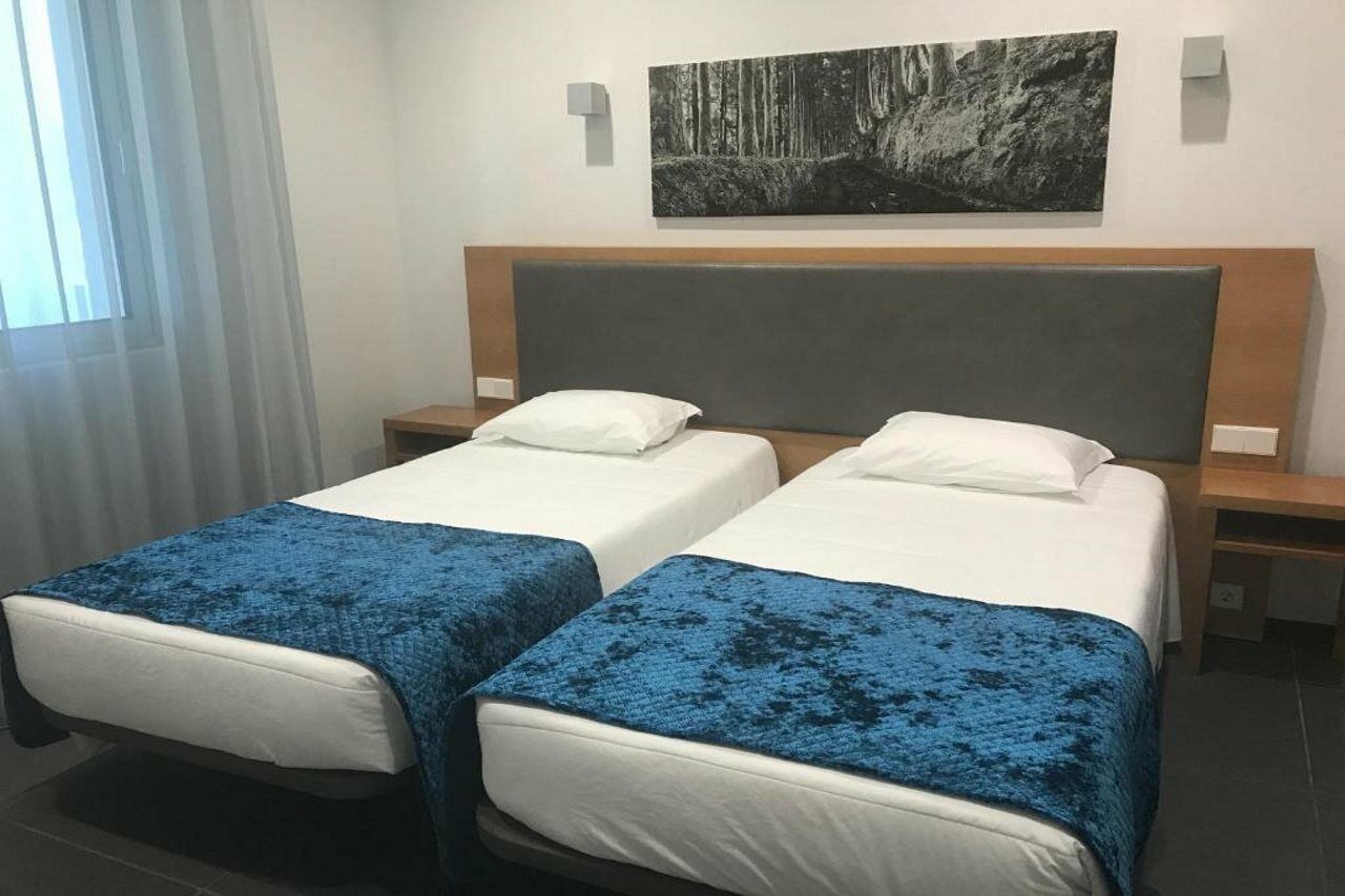 Whalesbay Hotel Apartamentos Capelas Extérieur photo